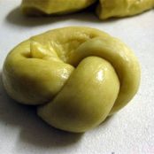 Egg Bread Knots