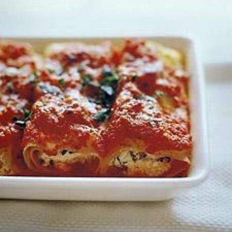Manicotti with Tomato Sauce