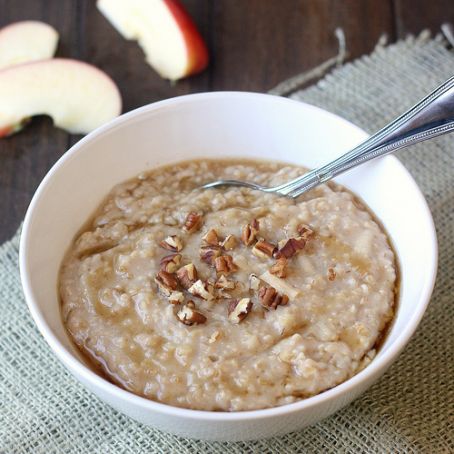 Overnight Apple-Cinnamon Steel-Cut Oatmeal