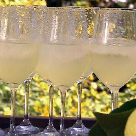 Limoncello Spritzer