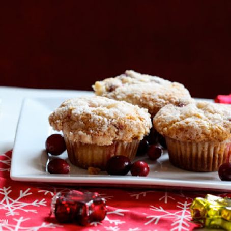 Crumb Topped Cranberry Eggnog Muffins