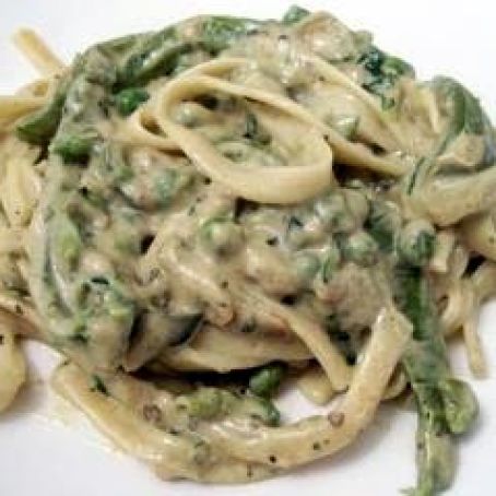 Fettucini with Caramelized Onions and Green Peppers