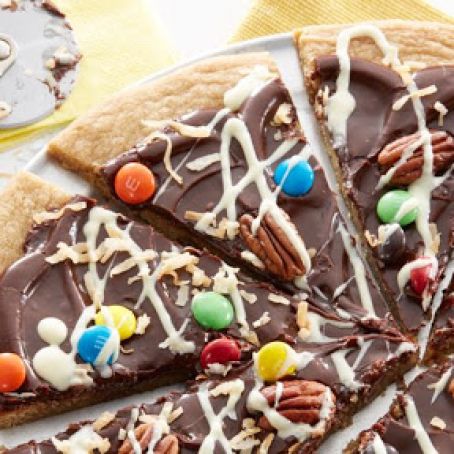 Chocolate Cookie Pizza
