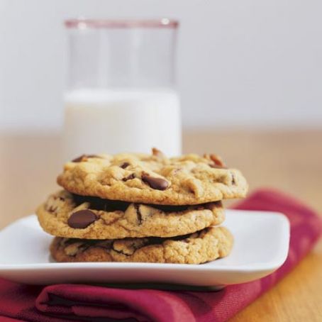 Thick, Chewy Chocolate Chip Cookies