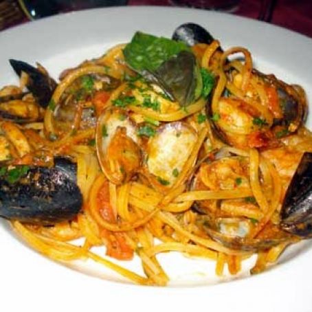 FETUCCINI AL FRUTI DI MARE