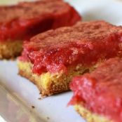 Strawberry Lemonade Ooey Gooey Bars