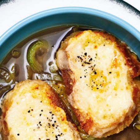 ONION - Slow Cooker French Leek Soup