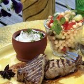 Chiliglaserad kotlett med stjärnanisky och myntakräm