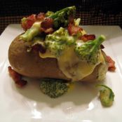 Baked Potato - Broccoli Cheese