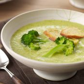 Creamy Broccoli Soup with Croutons