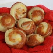 Pumpkin Cheesecake Muffins