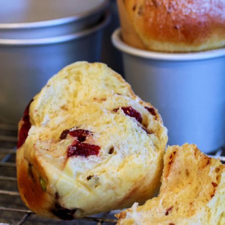 Mini Panettone with Butterscotch Chocolate, Macadamia Nuts and Cranberries