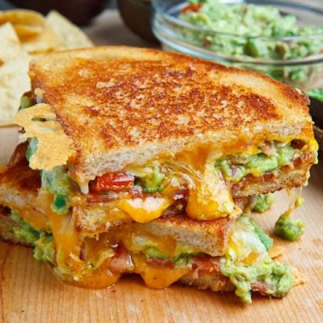 Bacon Guacamole Grilled Cheese Sandwich on Closet Cooking