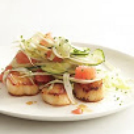 Seared scallops w fennel & grapefruit salad