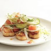 Seared scallops w fennel & grapefruit salad