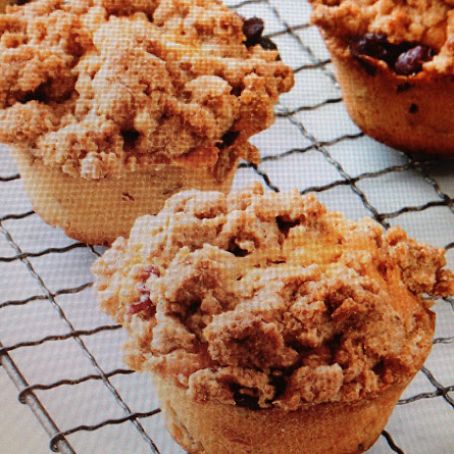 Cranberry Eggnog Muffins