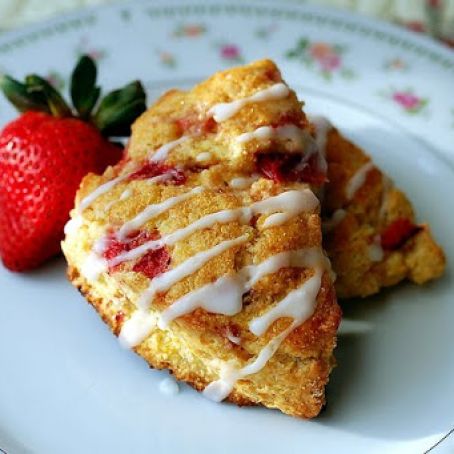Summertime Strawberry Lemonade Scones