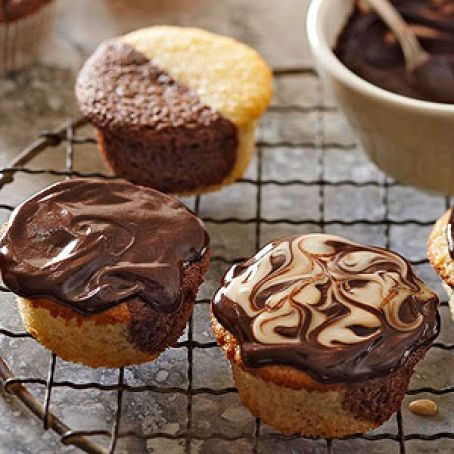 Black-and-White Irish Cream Cupcakes