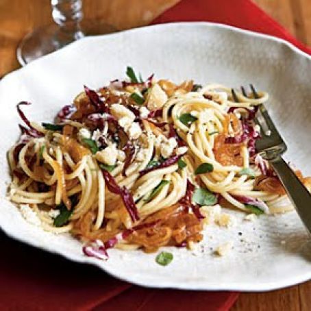 Spaghestti with Caramelized Onion and Radicchio