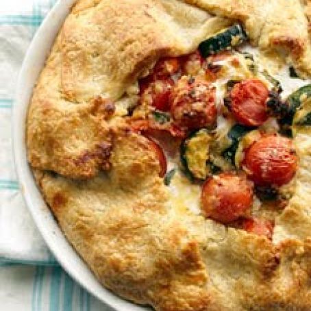 Cherry Tomato, Mozzarella, and Zucchini Pie