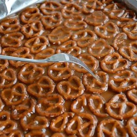 Chocolate Toffee Pretzel Bark