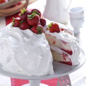 Strawberry Poke Cake Recipe
