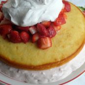 Strawberry Shortcake Cheesecake Cake