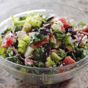Easy Greek Salad {pioneer woman}