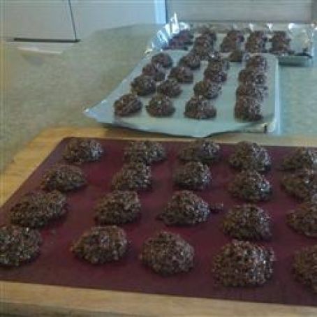 No Bake Chocolate Peanut Butter Cookies