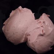 Strawberry Cheesecake Ice Cream l