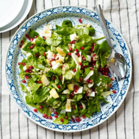 Chopped Spinach and Pear Salad with Sherry Vinaigrette - WW