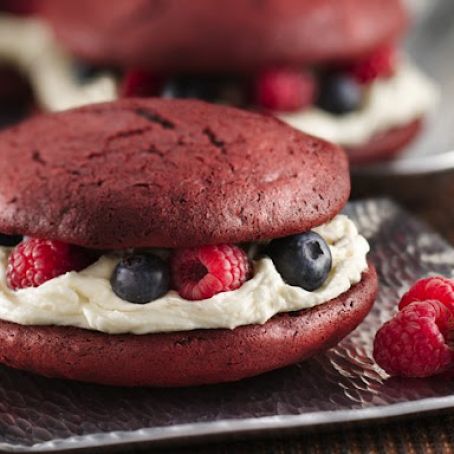 Red Velvet Whoopie Pies