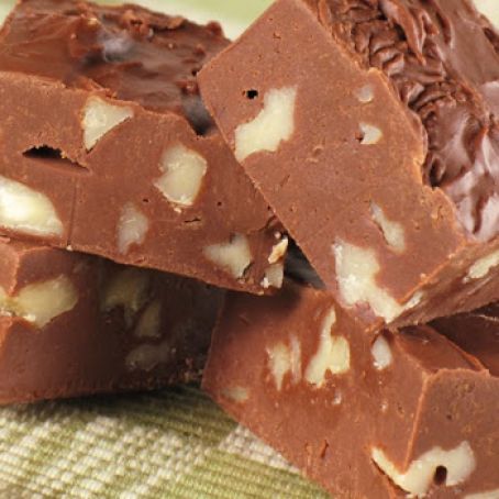 FIVE MINUTE MICROWAVE FUDGE