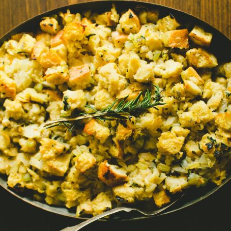 Classic Sage Dressing