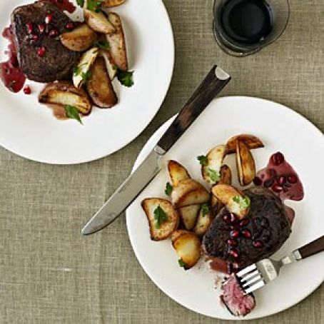 Beef Filets with Pomegrante-Pinot Sauce