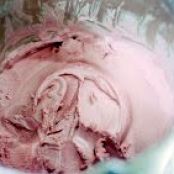 Delicious Blackberry Ice Cream