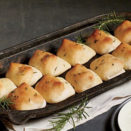 Herbed Potato Flake Rolls