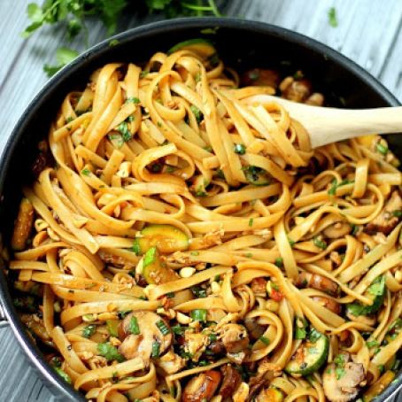 One Pot Spicy Thai Noodles