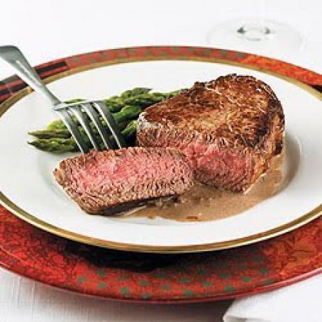 Filet Mignon With Red Wine Shallot Sauce