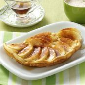 Puffy Apple Omelet