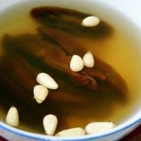 Soojunggwa (Dried Persimmons In Cinnamon & Ginger Tea)