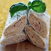 Soft Tortilla Wraps with Chickpeas and Tuna