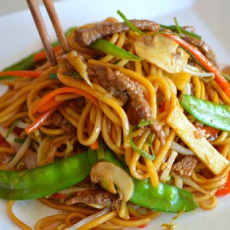 CARNE LO MEIN