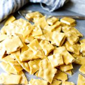 OLD FASHIONED PEANUT BRITTLE