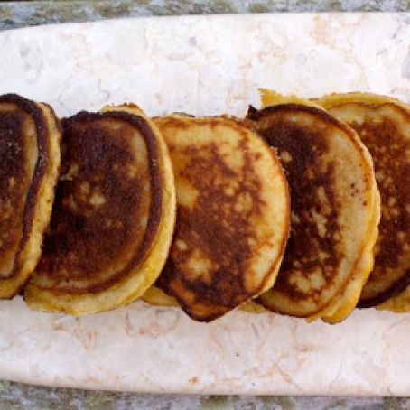 Grain-free Apple Cinnamon Pancakes