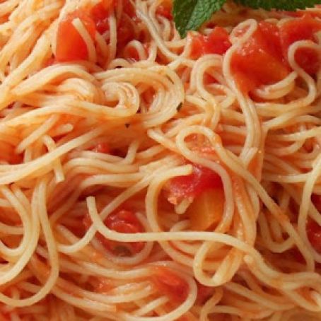 Tomato and Garlic Pasta