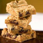 Peanut Butter Chocolate Chip Cookie Bars