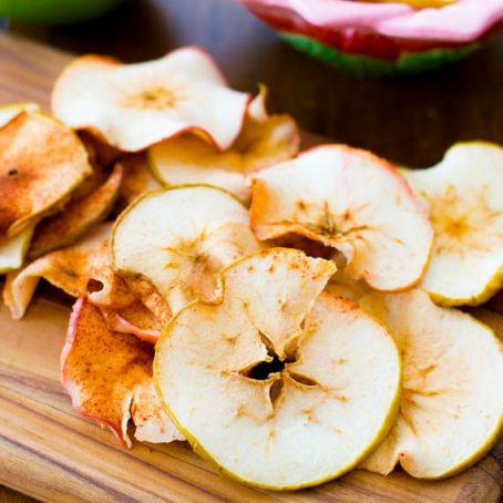 Baked Cinnamon Apple Chips