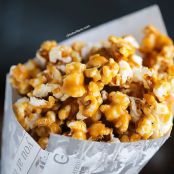NO BAKE SALTED CARAMEL POPCORN