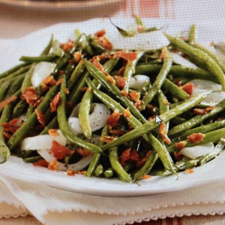 Roasted Green Beans With Pancetta and Yogurt